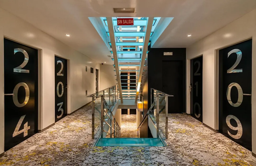Mariposa Hotel Malaga-1