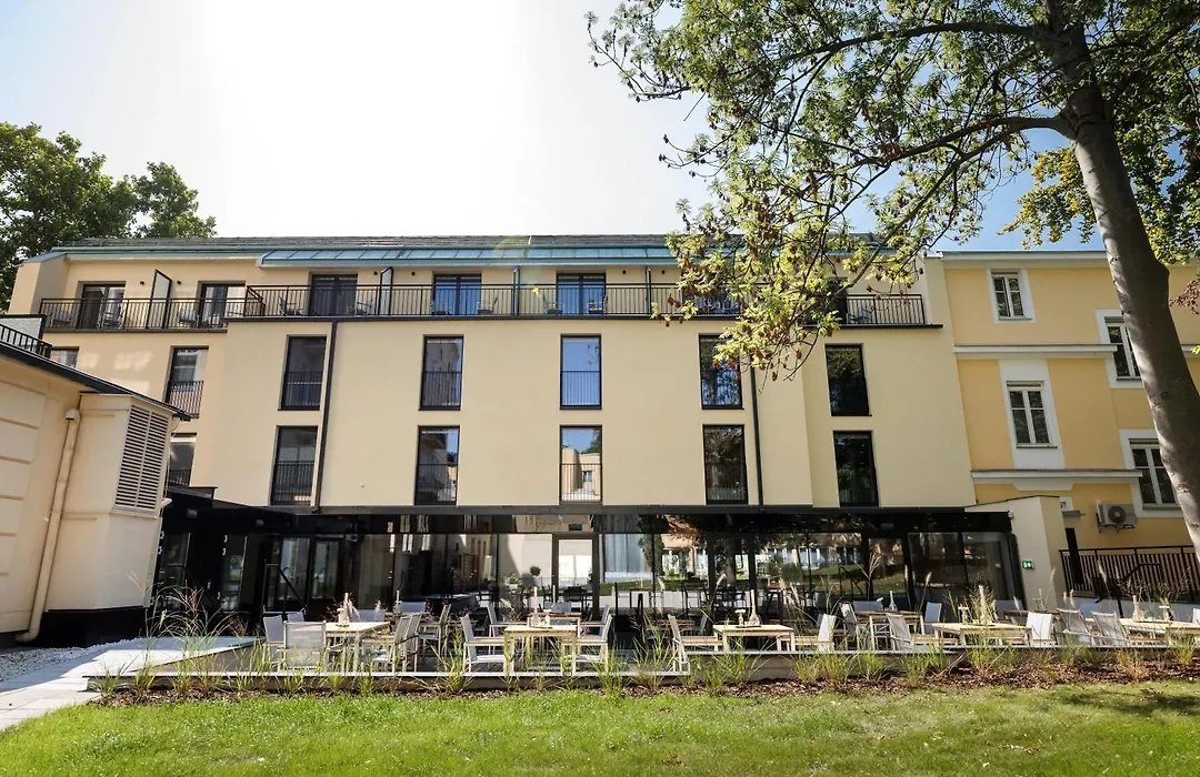 Austria Trend Hotel Maximilian-1