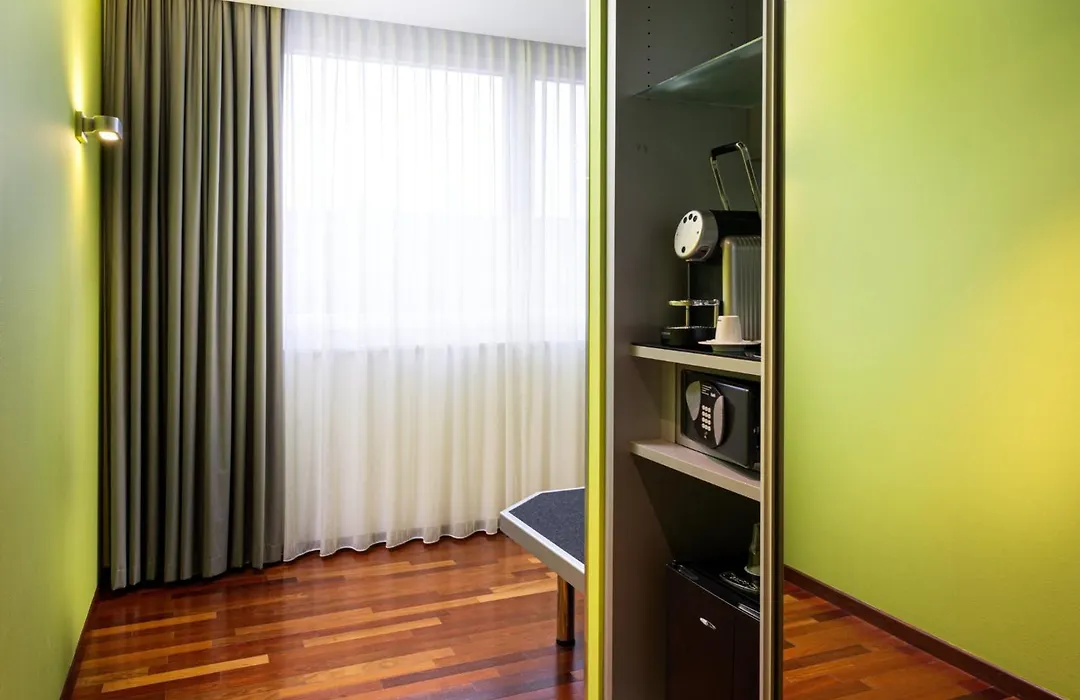 Holiday Inn Zuerich Messe By Ihg-1