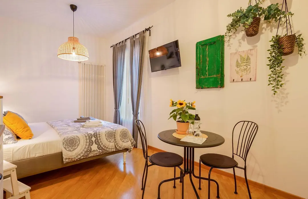 B&B Il Viaggio Bologna-1