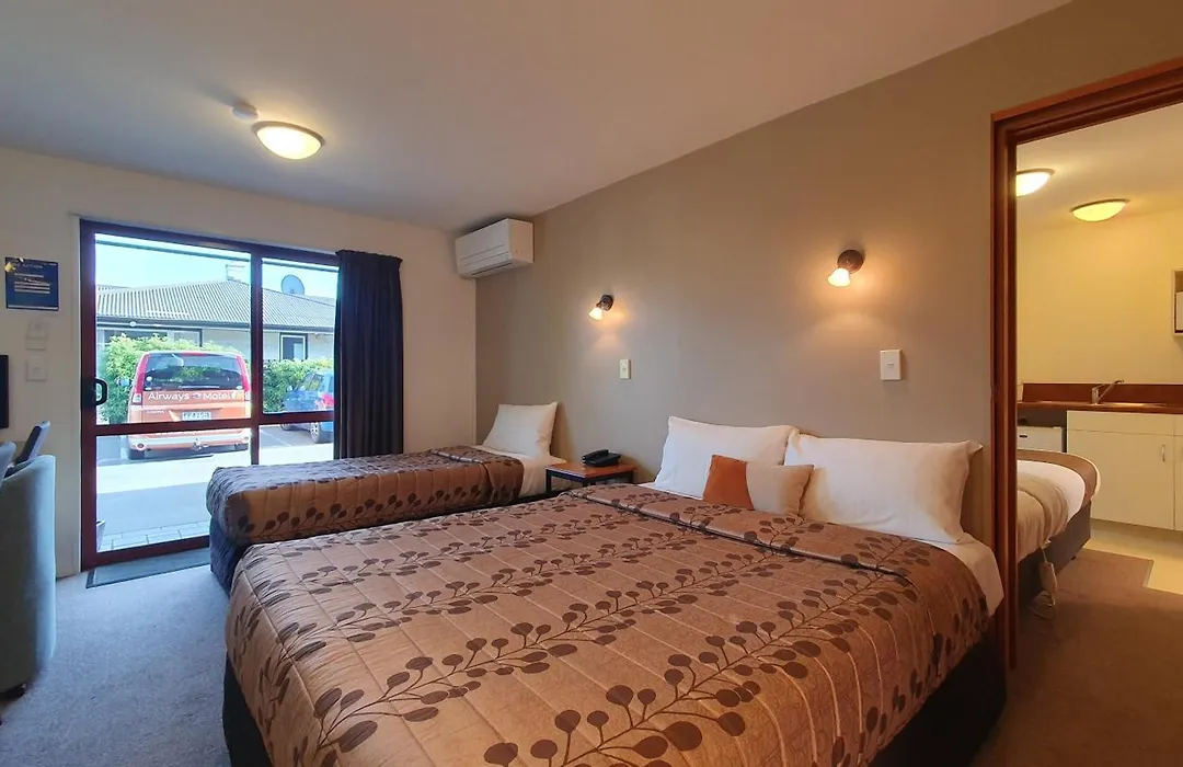 Airways Motel-1
