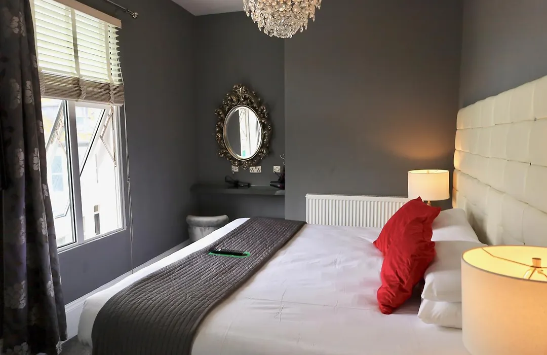 Brighton Inn Boutique Guest Accommodation-1