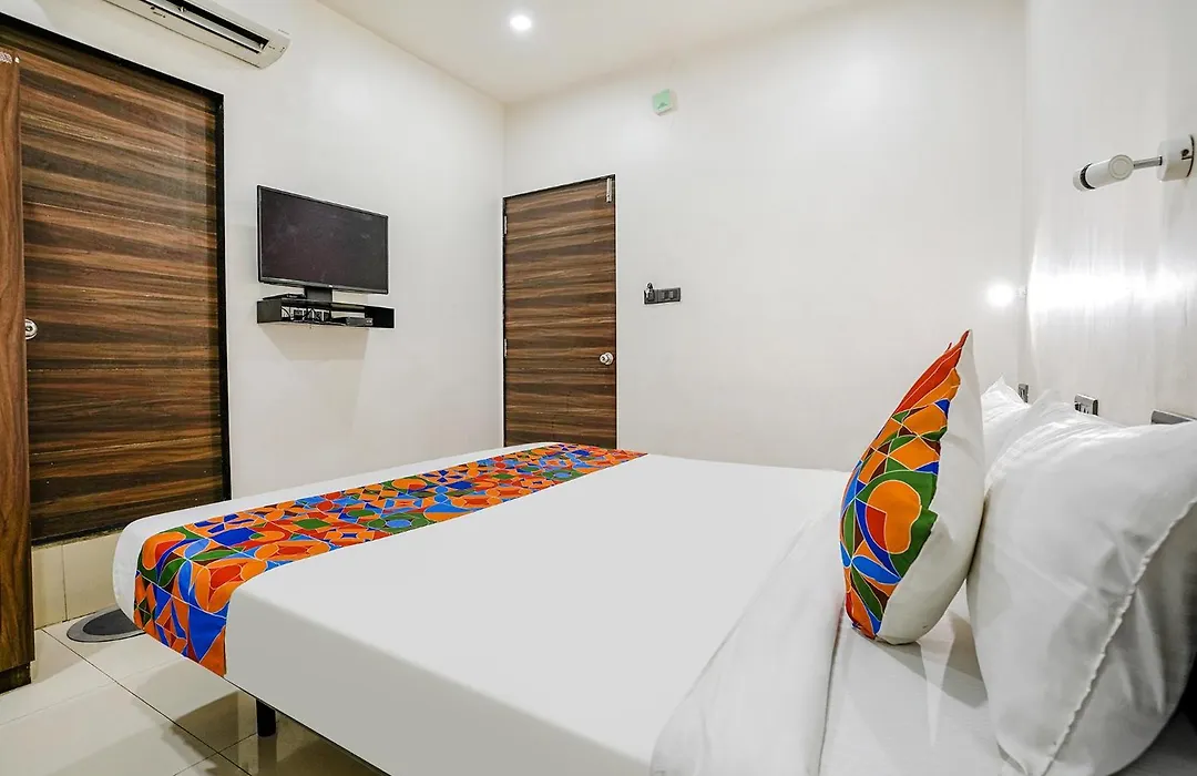Fabhotel Lotus I-1