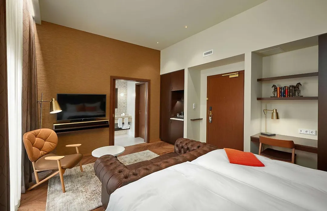Reykjavik Konsulat Hotel, Curio Collection By Hilton-1