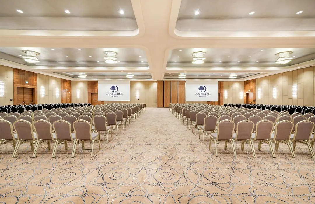 Doubletree By Hilton Krakow Hotel & Convention Center-1