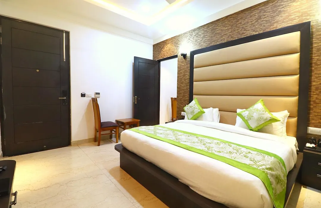 Hotel Green View-1