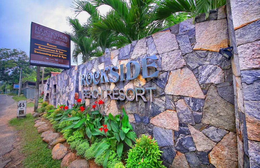 Rockside Beach Resort-1