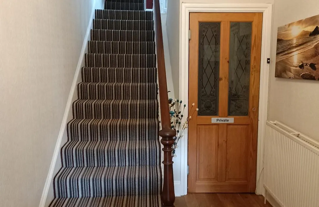 Lawnswood Guest House-1