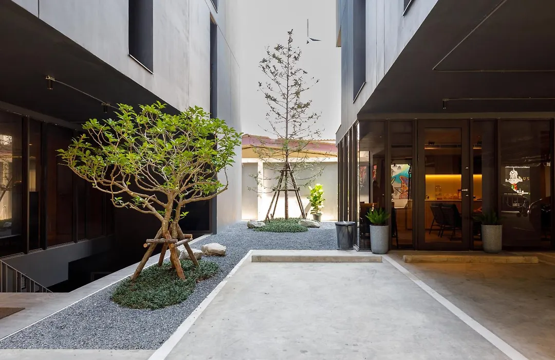 Benjarong Hotel Bangkok Ratchada-1