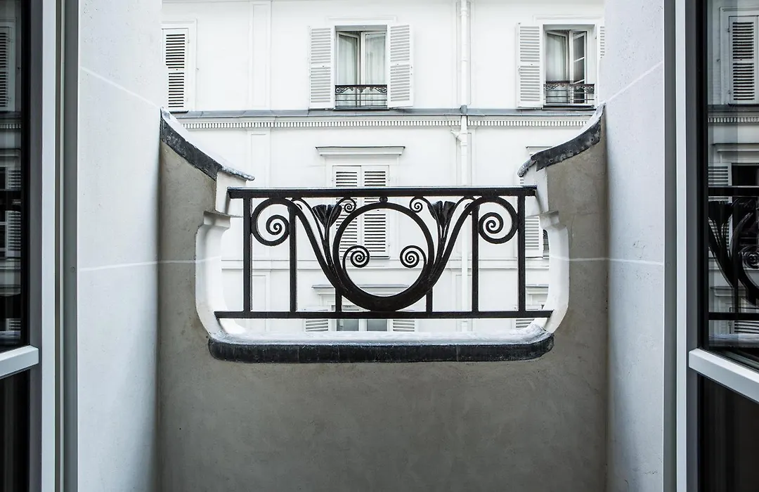 Hotel Du Rond-Point Des Champs-Elysees - Esprit De France-1