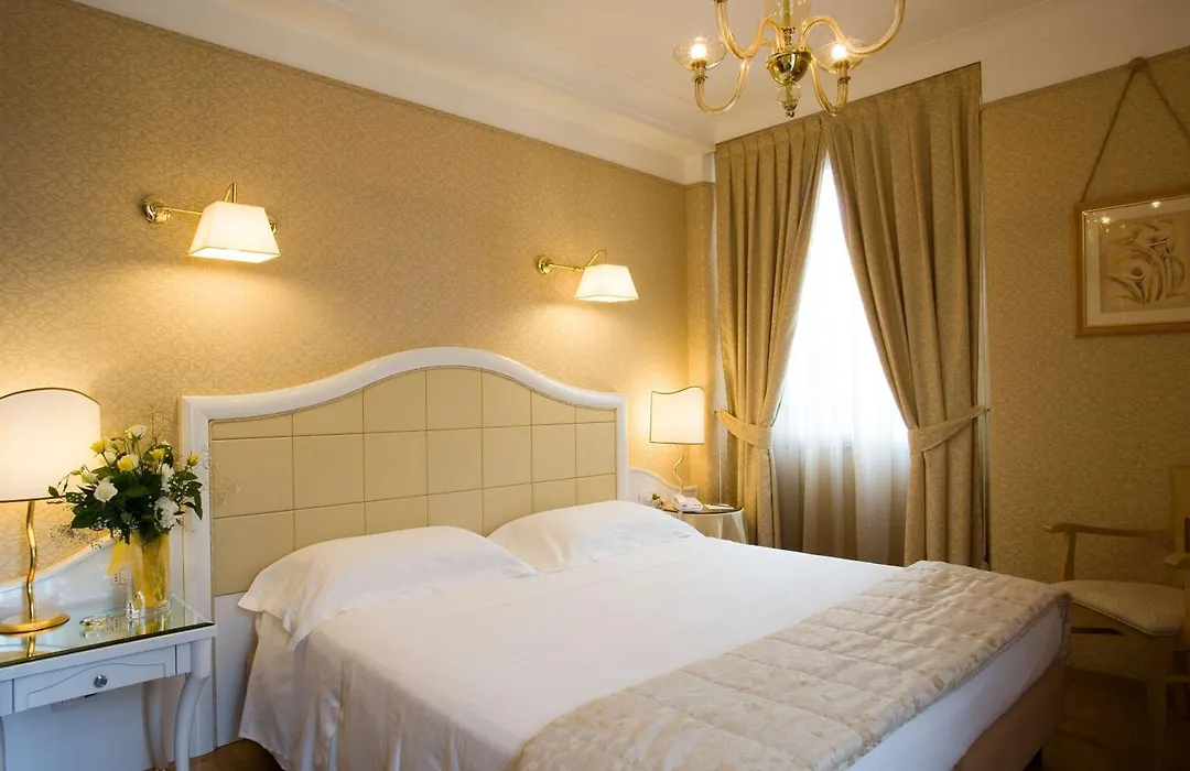 Hotel Mercure Milano Centro-1