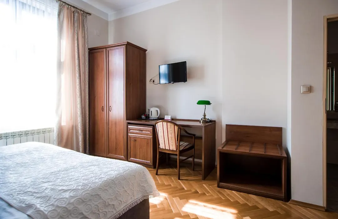 Aparthotel Basztowa-1