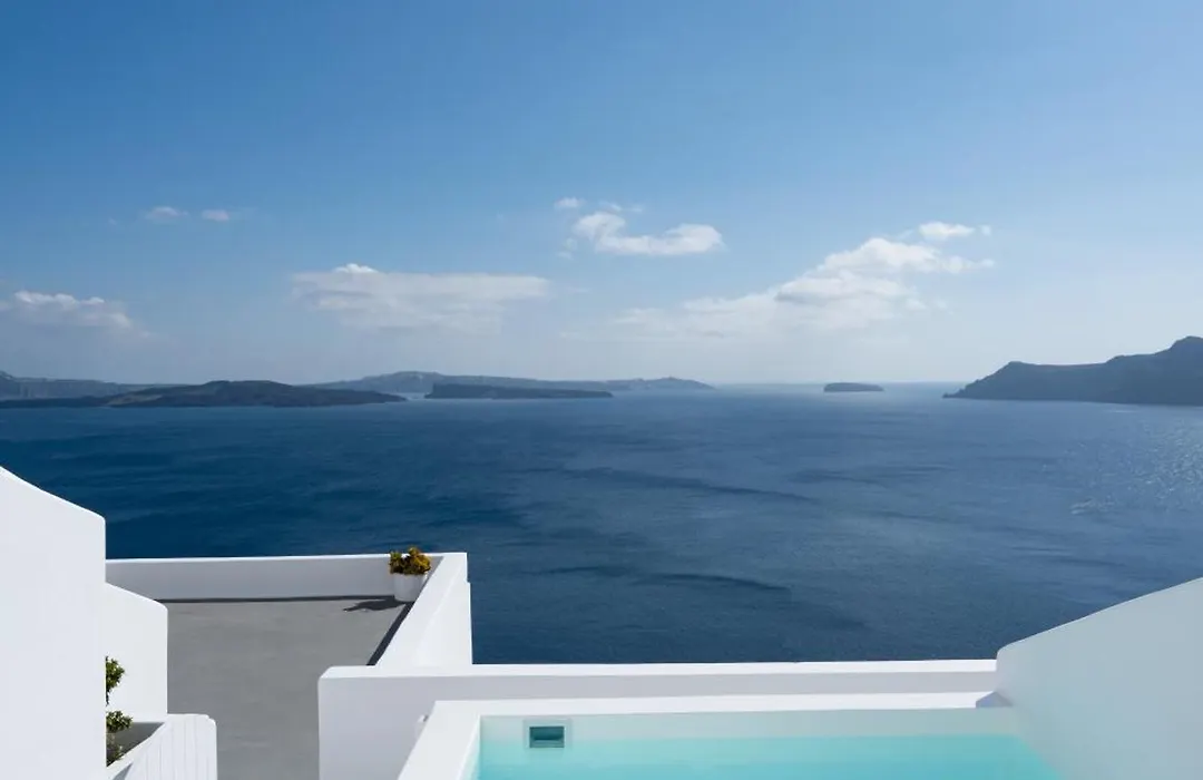 Villaki Oia-1