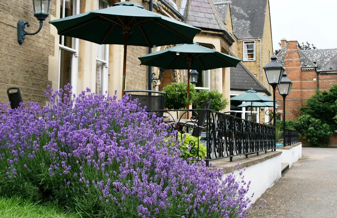 Cotswold Lodge Hotel-1