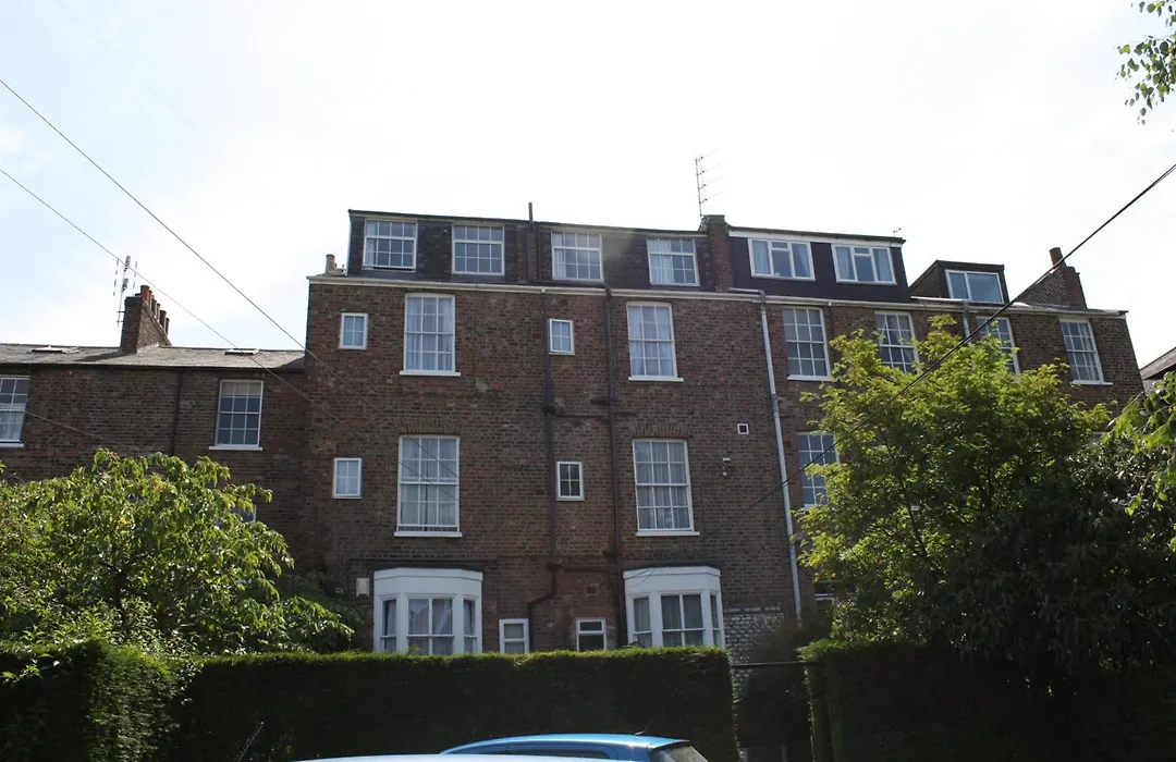 Holmwood House Guest Accommodation-1