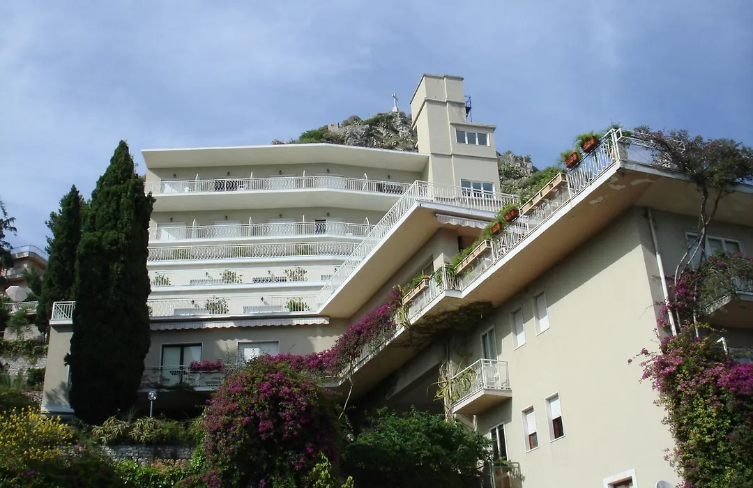 Hotel Mediterranee-1