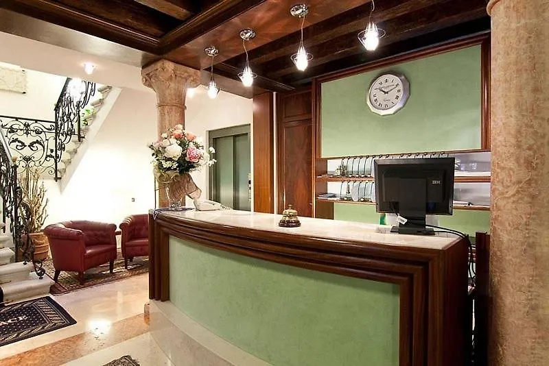 Foscari Palace-1