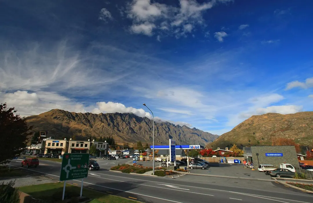 Queenstown Gateway Apartments-1