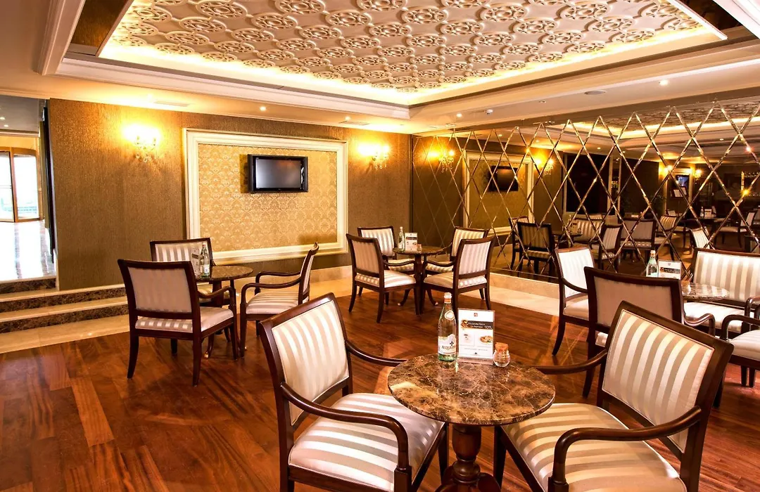 Grand Halic Goldenhorn-1