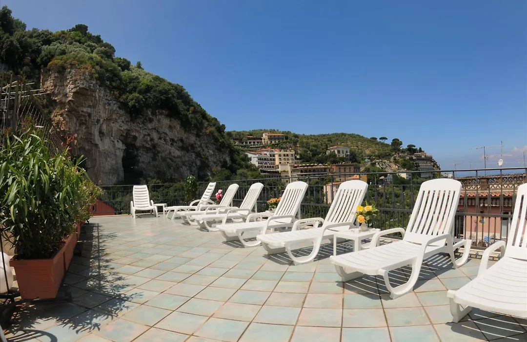 Hotel Ascot Sorrento-1