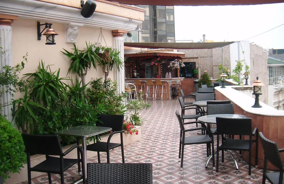 Grand Hotel De Londres-1