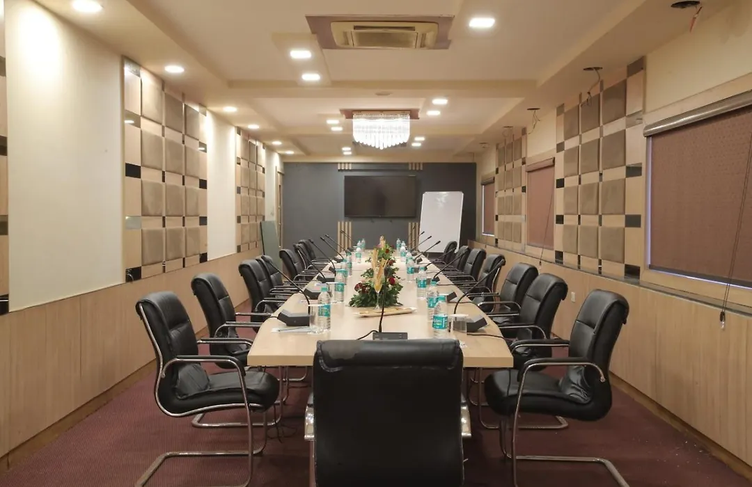 Hotel Adityaz-1