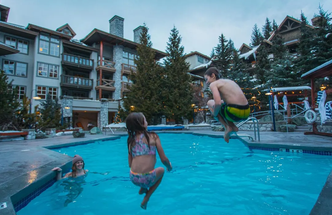 Blackcomb Springs Suites By Clique-1