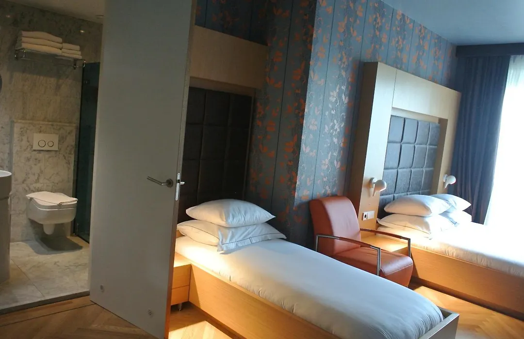 Amadi Park Hotel-1
