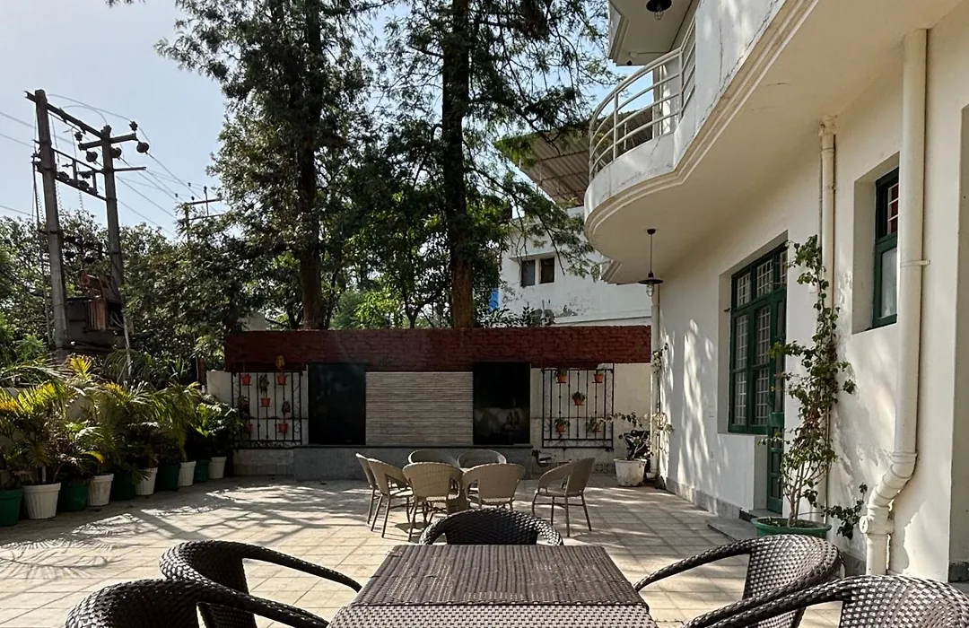 15 Verandah-1