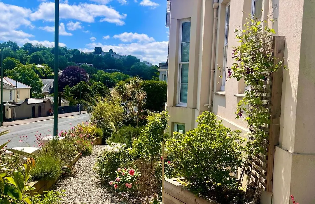 Gresham Court-1