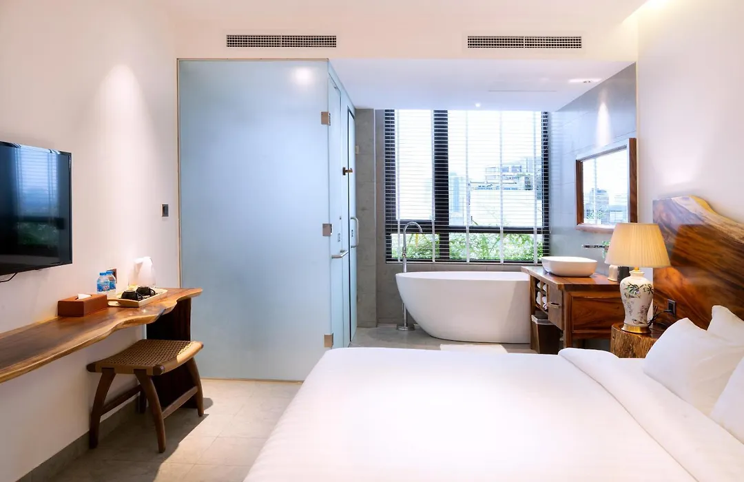 Sky Gem Central Hotel-1