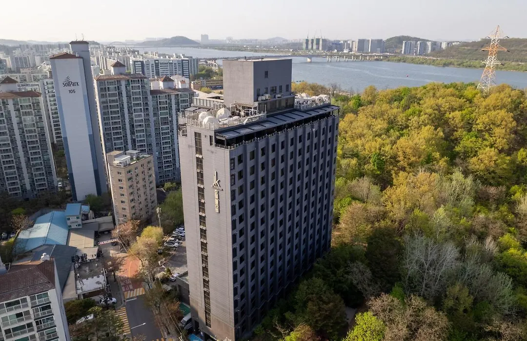 Jk Blossom Hotel-1