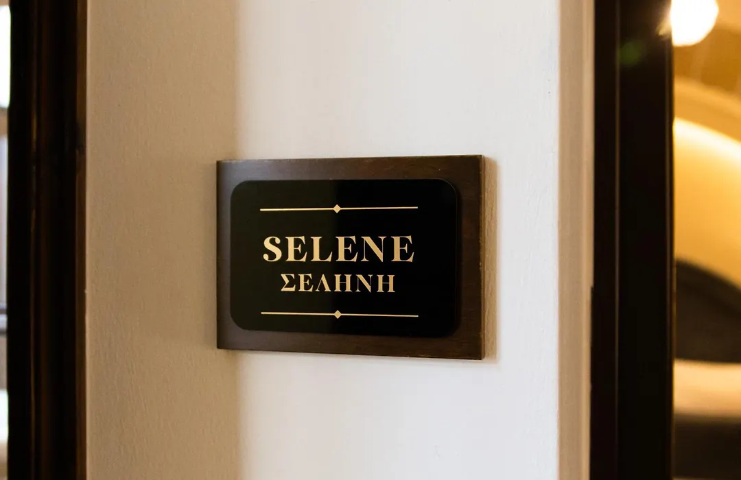 April Luxury Suites (Adults Only)-1