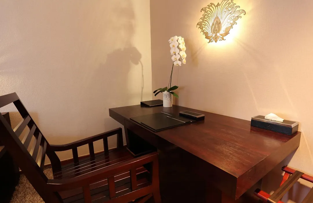 Arunreas Hotel-1