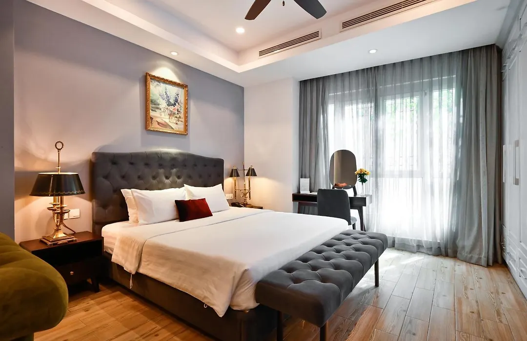 Sam Royal Apartment-1