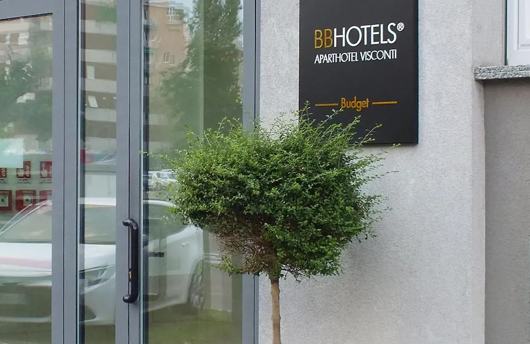 Bb Hotels Aparthotel Visconti-1