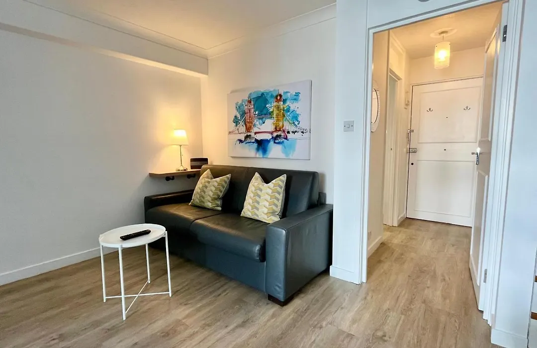 Marlyn Lodge - City Of London-1