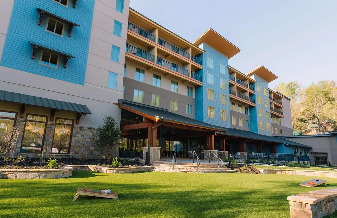 Embassy Suites By Hilton Gatlinburg Resort-1