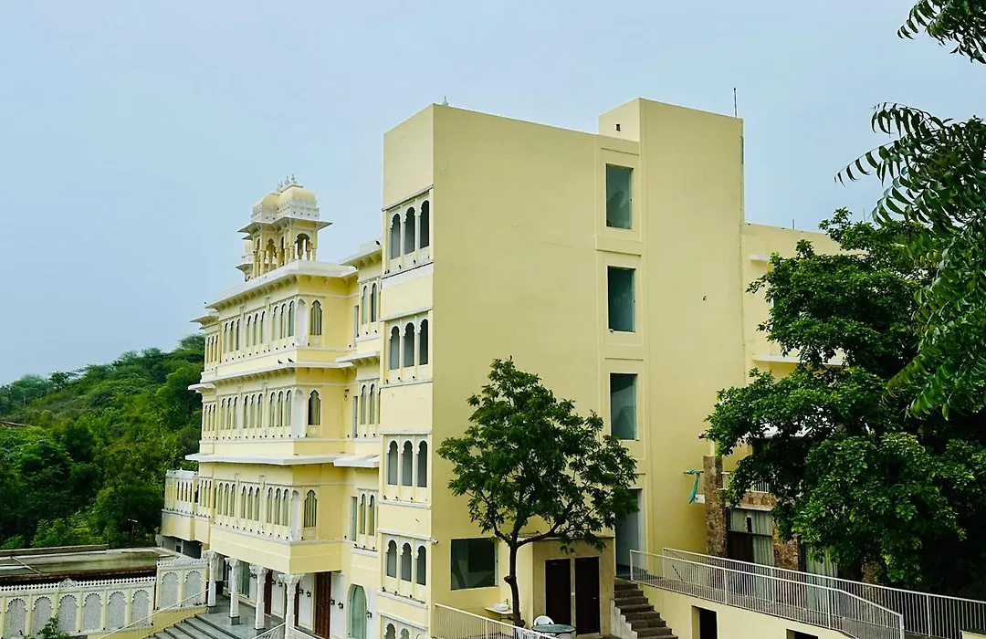 Mewar Palace Resort And Spa-1