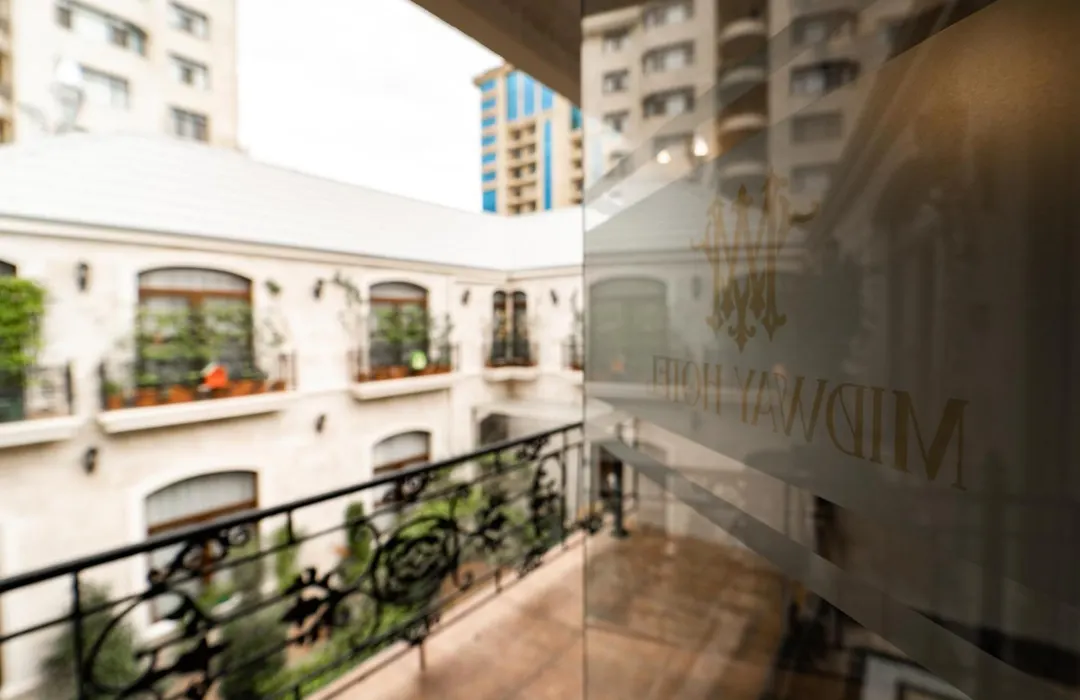 Midway Baku Hotel-1