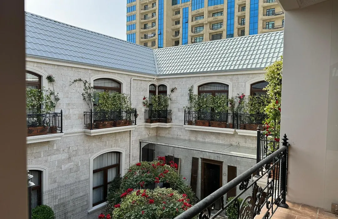 Midway Baku Hotel-1