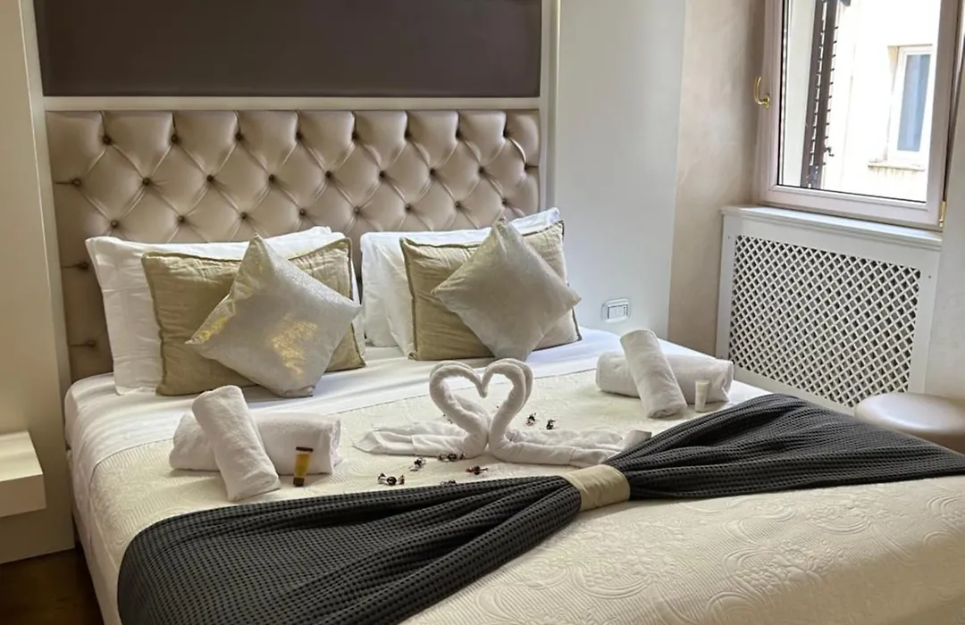 Piazza Venezia Luxury Suite-1