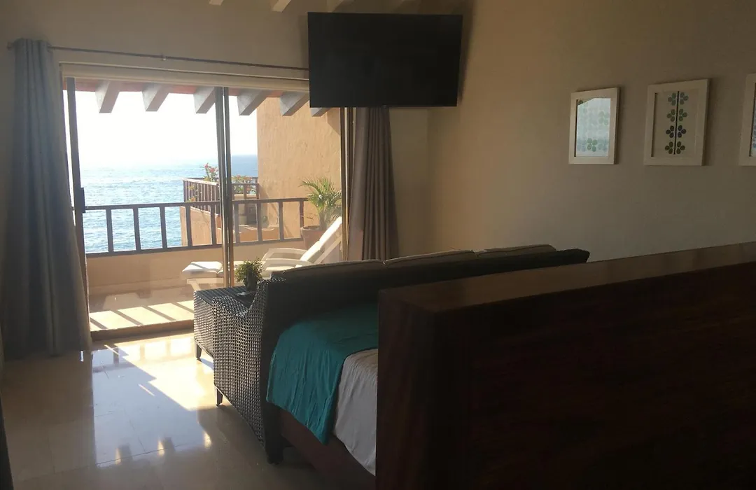 Los Tules King Suite-1