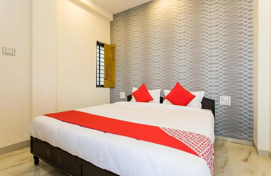 Oyo Hotel Sunrise-1