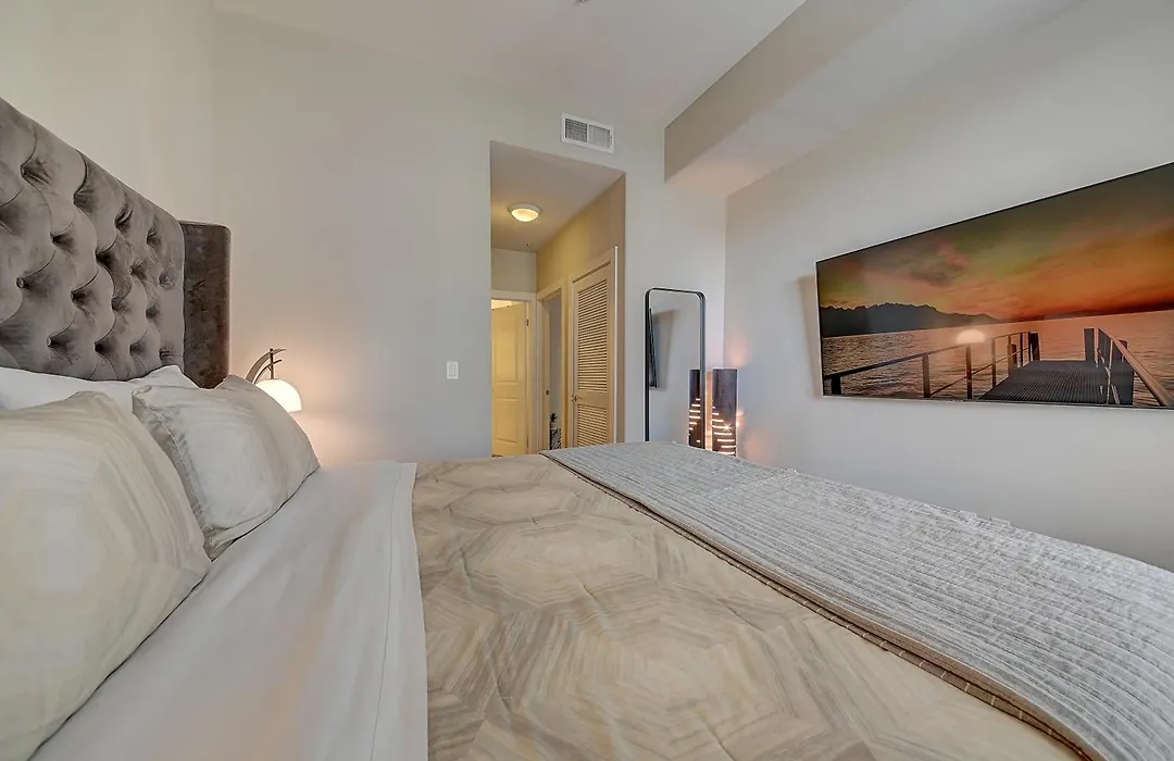Penthouse One Bedroom Garden View Condo By Ucla-1