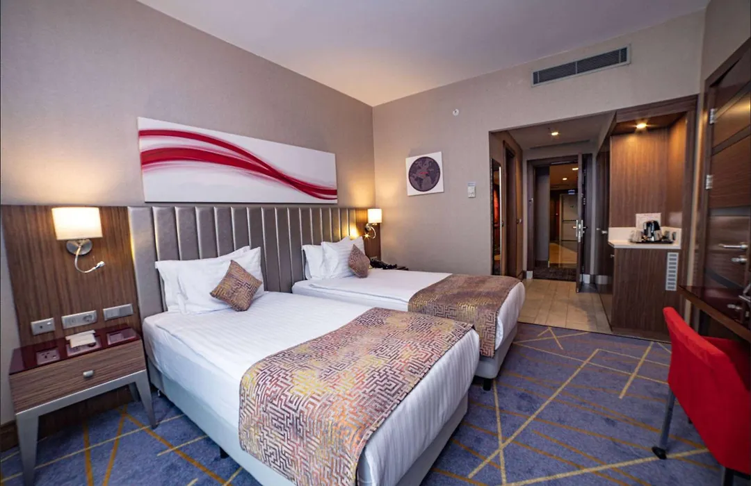 Ramada By Wyndham Istanbul Alibeykoy-1