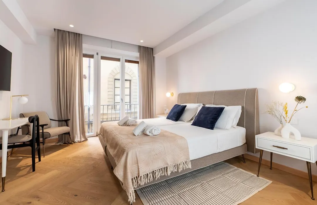 The Old Palace- Luxury Suites Signoria-1