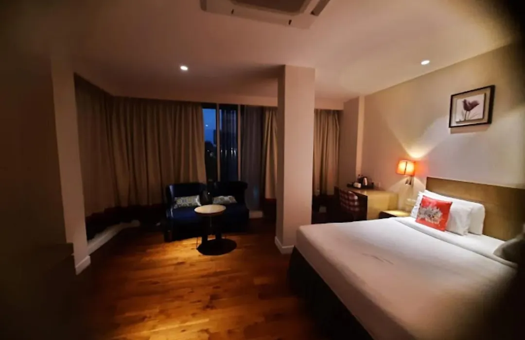 Hotel Le Lotus Grand Varanasi-1