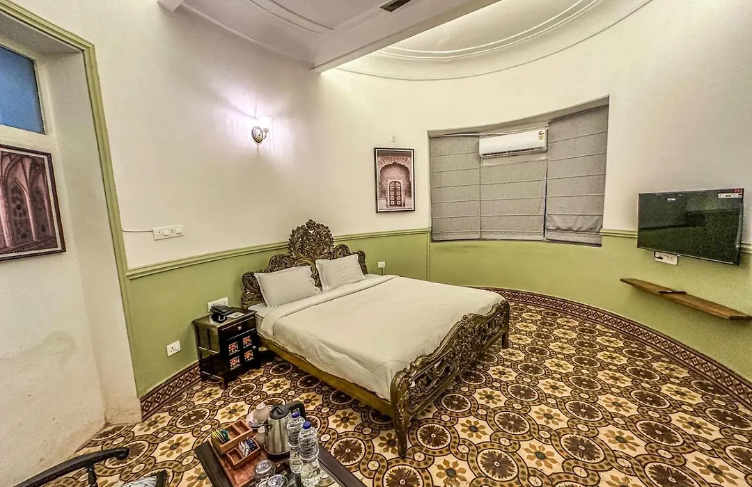 Dyore House By Bharat Mahal Palace-1