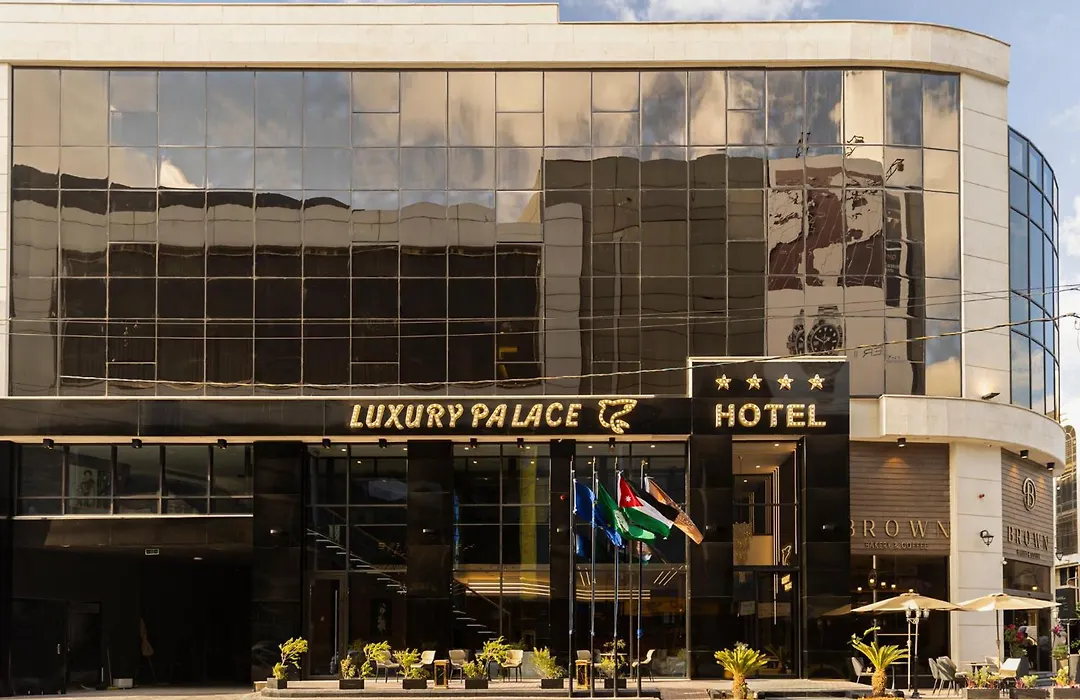Luxury Palace Hotel-1